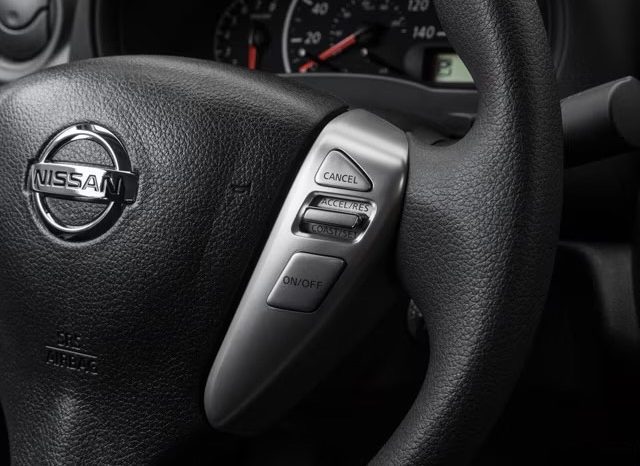 
 NISSAN VERSA full									