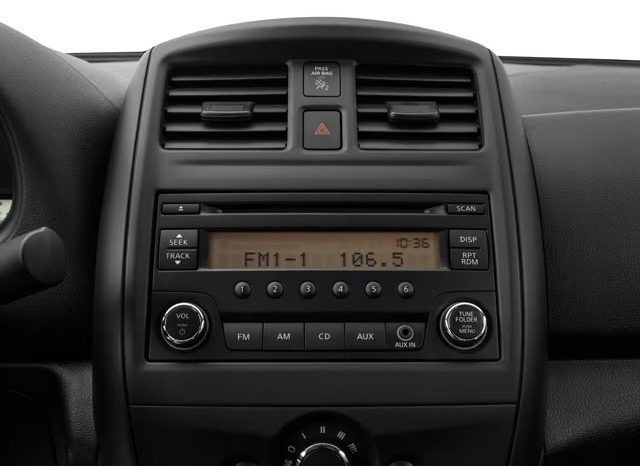 
 NISSAN VERSA full									