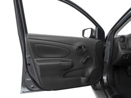 
 NISSAN VERSA full									