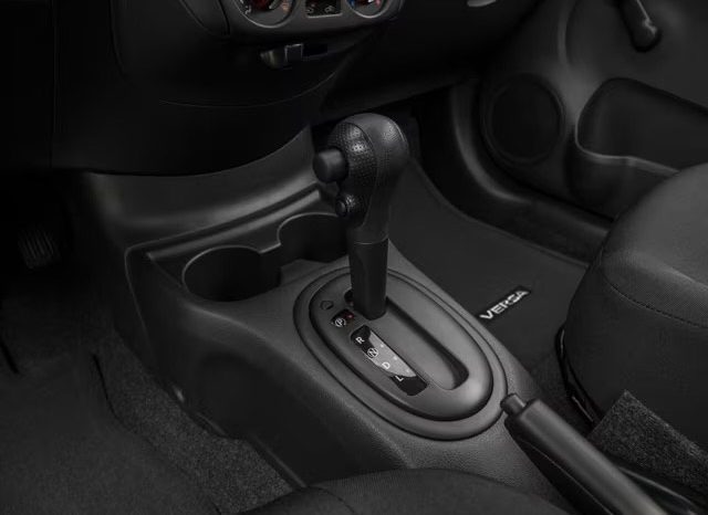
 NISSAN VERSA full									